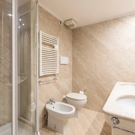 I Leoni Al 45 Apartment Rome
